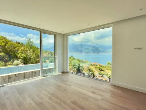 Prodaja, kuća, 350m², Centar, Tivat - image 1