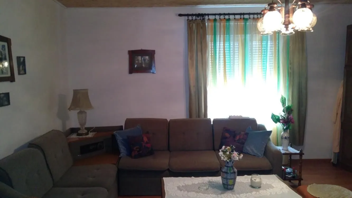 Prodaja, kuća, 137m², Centar, Jagodina