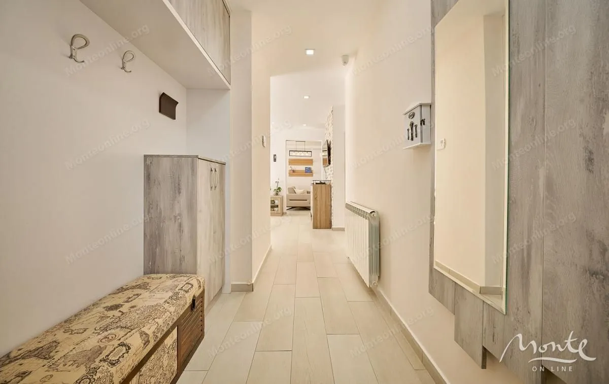Prodaja, kuća, 200m², Budva, Crna Gora