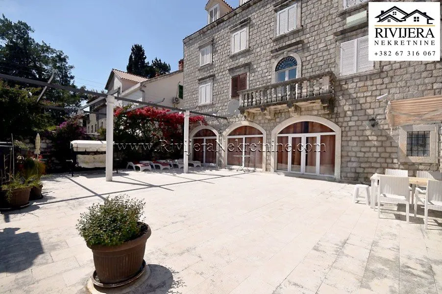Sale, house, 234m², Baošići, Herceg Novi