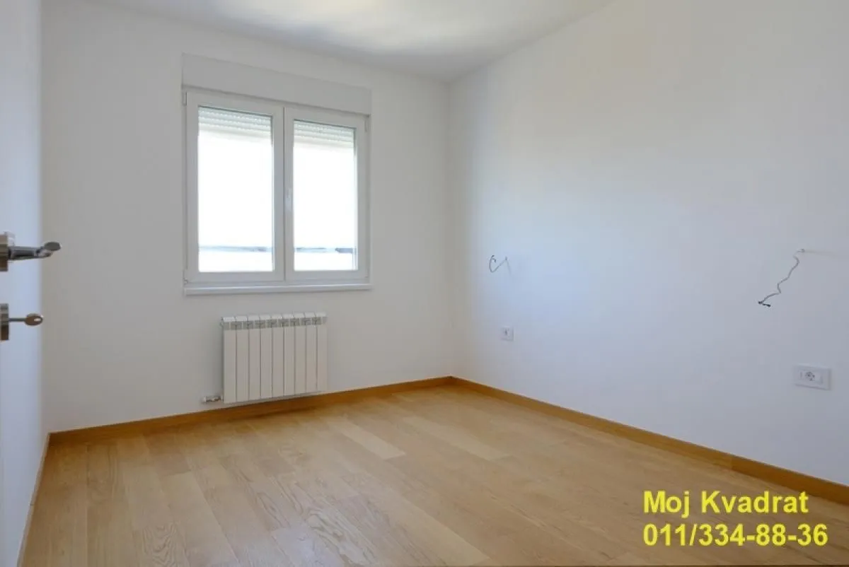 Prodaja, dvosoban stan, 67m², Đeram Pijaca, Beograd