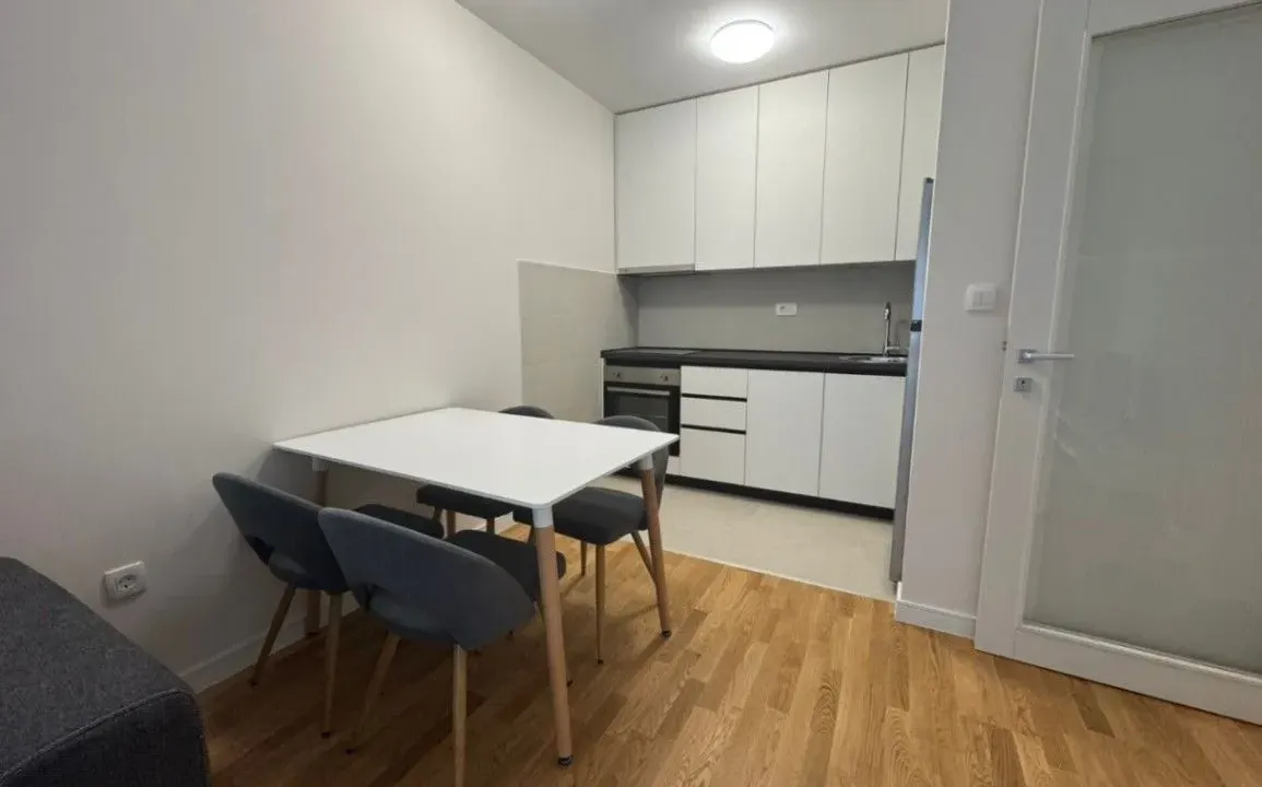 Izdavanje, jednosoban stan, 40m², Zabjelo, Podgorica