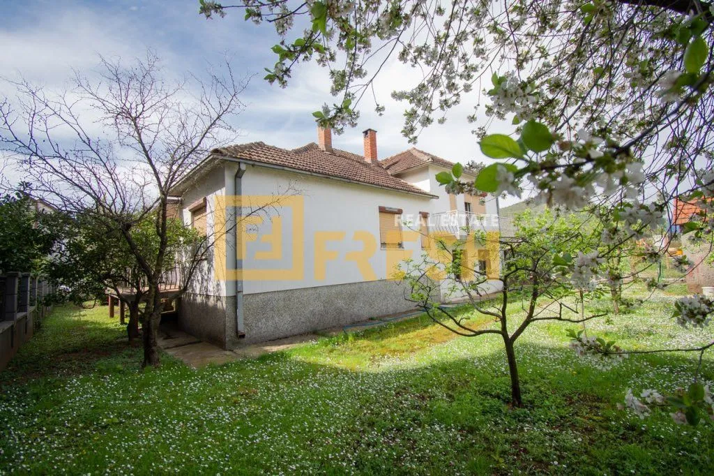 Prodaja, kuća, 120m², Gornja Gorica, Podgorica