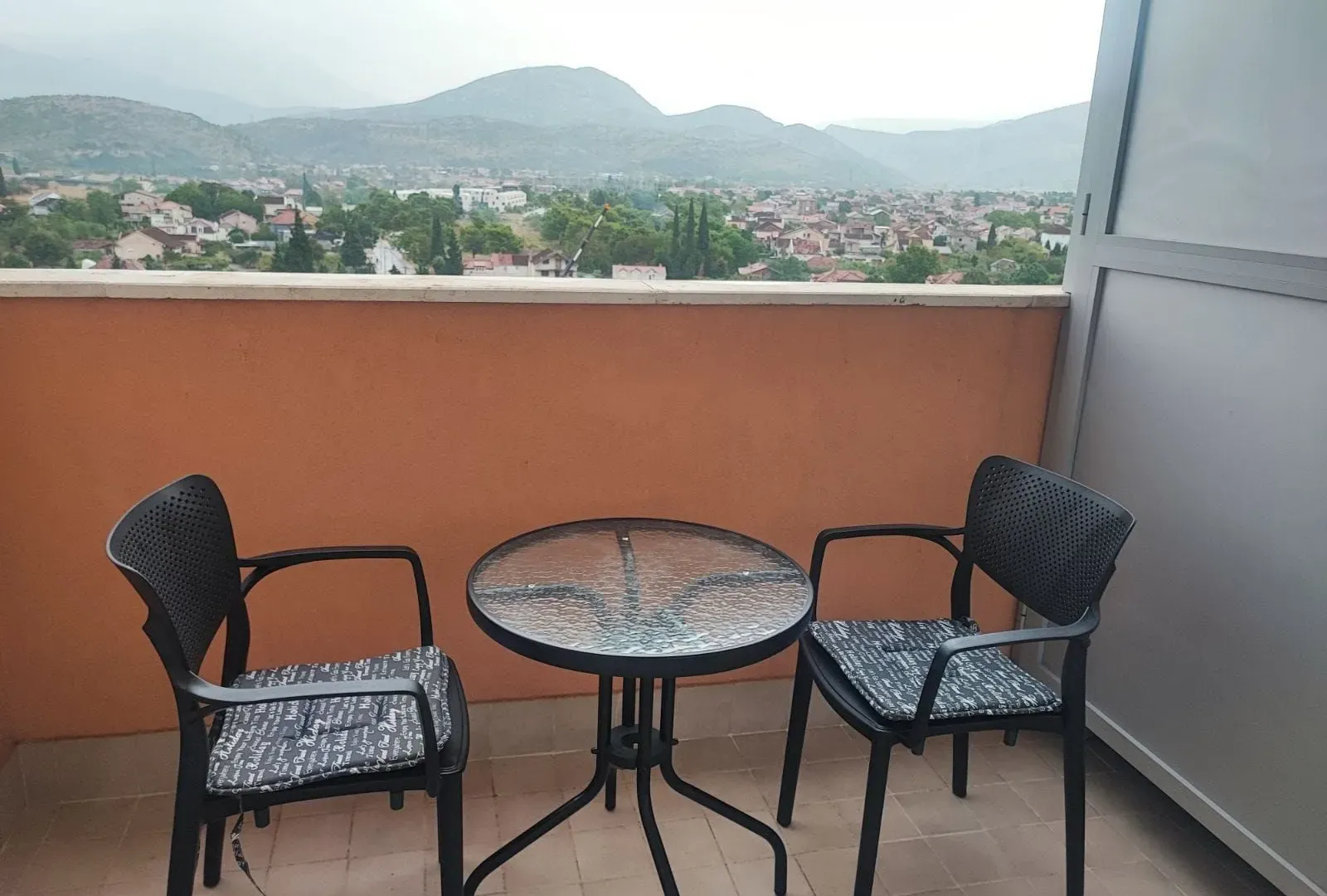 Izdavanje, jednosoban stan, 55m², Zagorič, Podgorica
