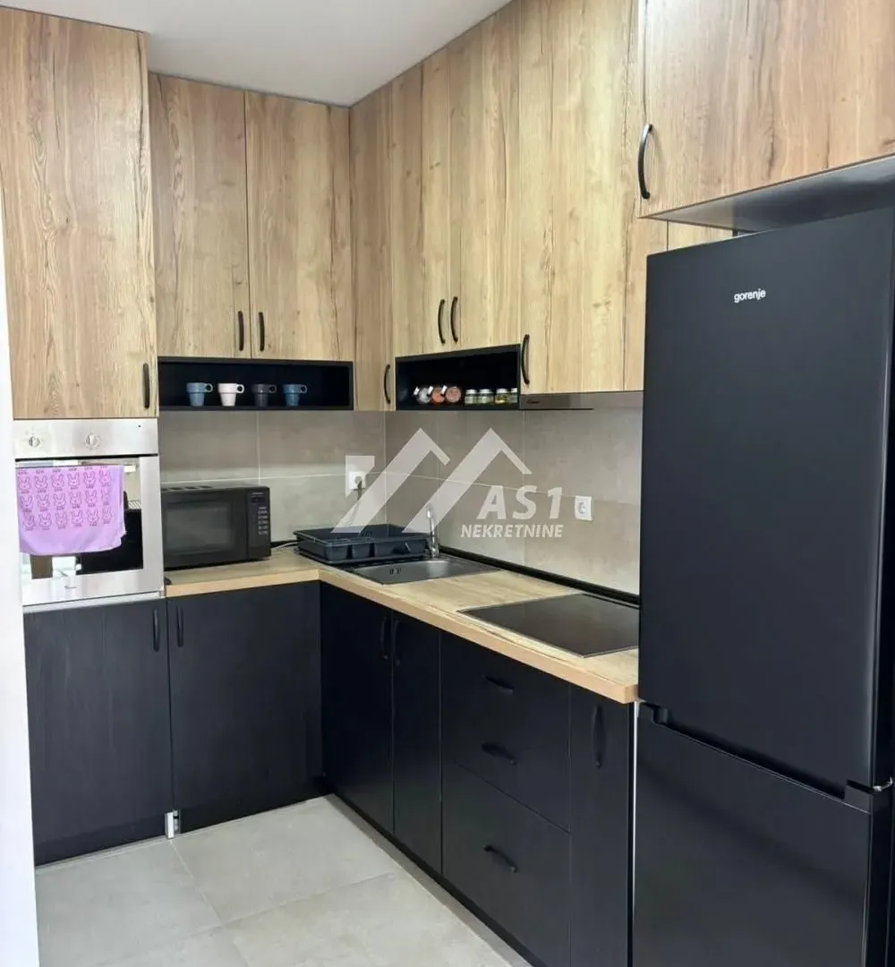 Izdavanje, jednosoban stan, 40m², Detelinara, Novi Sad Sve Podlokacije