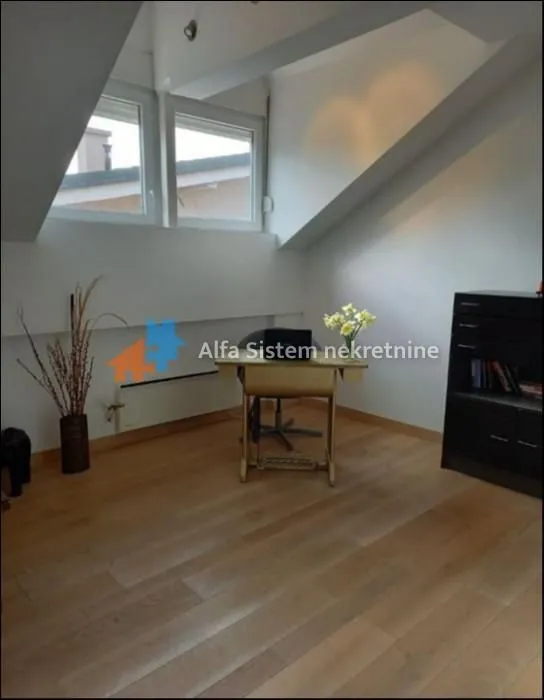 Rent, apartment, 120m², Senjak, Beograd