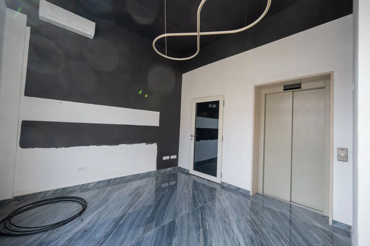 Rent, office space, 371m², Stari Aerodrom, Podgorica