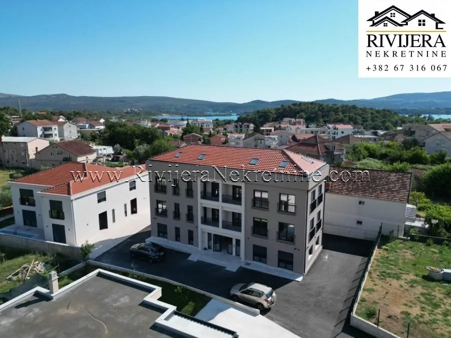 Prodaja, dvosoban stan, 60m², Tivat, Crna Gora