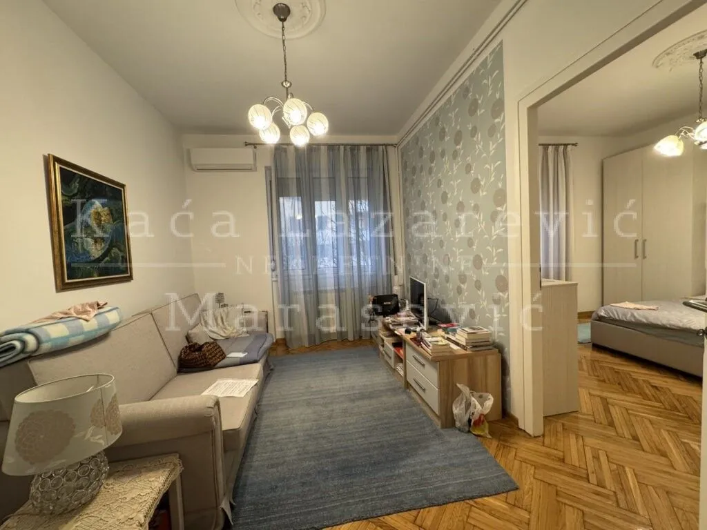 Prodaja, dvosoban stan, 55m², Kalenić Pijaca, Vračar Sve Podlokacije