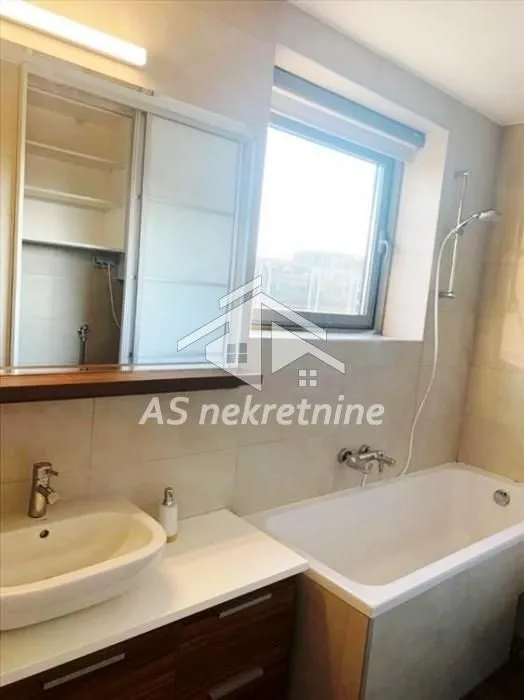 Prodaja, dvosoban stan, 55m², Novi Beograd Blok 65, Novi Beograd Sve Podlokacije