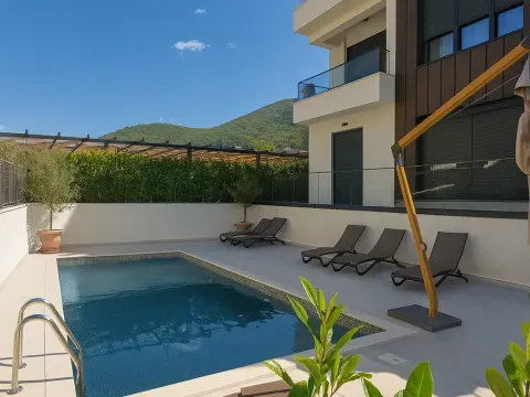 Sale, apartment, 51m², Tivat, Crna Gora - image 1