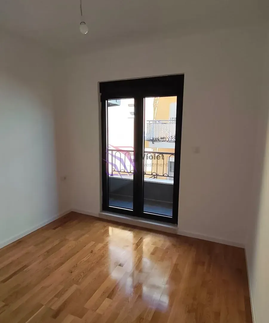 Rent, one bedroom apartment, 45m², City Kej, Podgorica