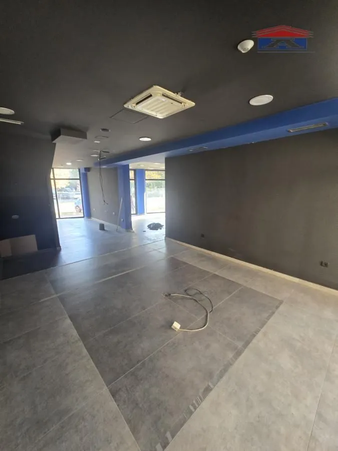 Rent, office space, 306m², Grbavica, Novi Sad Sve Podlokacije