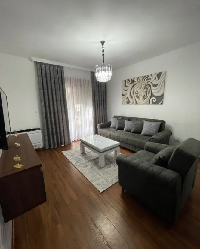 Izdavanje, dvosoban stan, 69m², Master Kvart, Podgorica