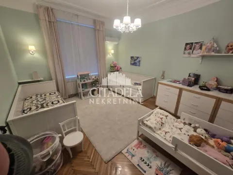 Izdavanje, četvorosoban stan, 131m², Stari Grad, Beograd - image 5