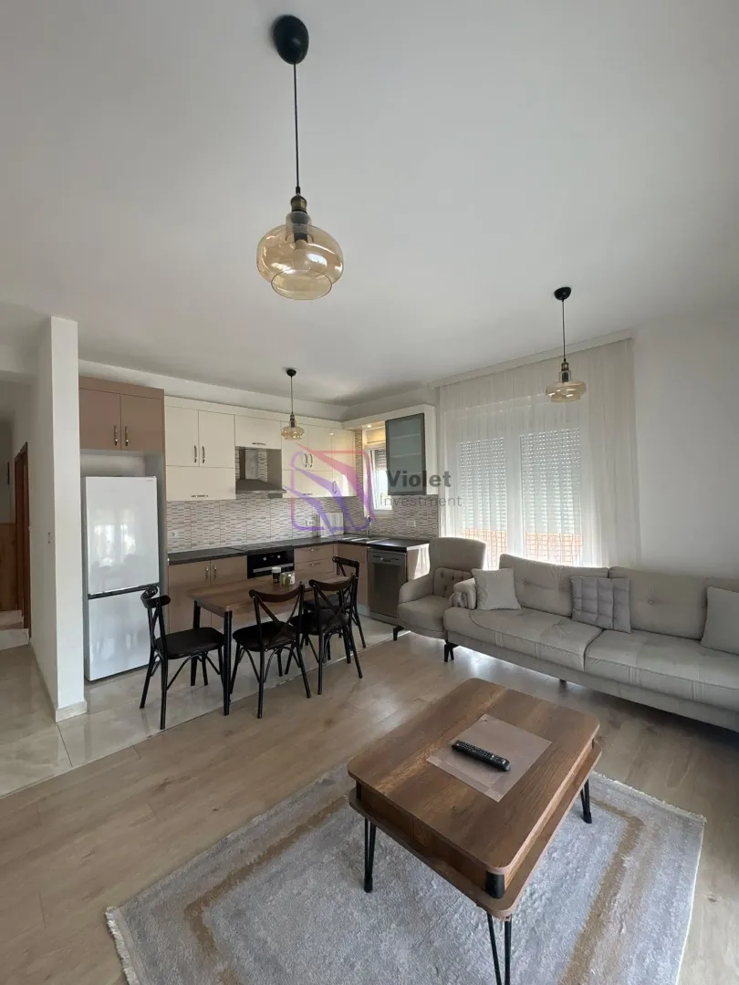 Izdavanje, jednosoban stan, 50m², Stari Aerodrom, Podgorica