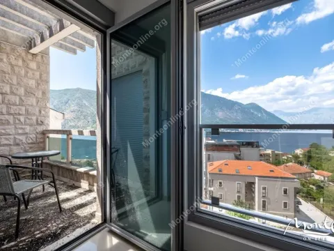 Sale, one bedroom apartment, 57m², Dobrota, Kotor - image 18