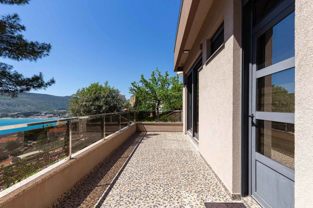 Sale, house, 380m², Herceg Novi, Crna Gora