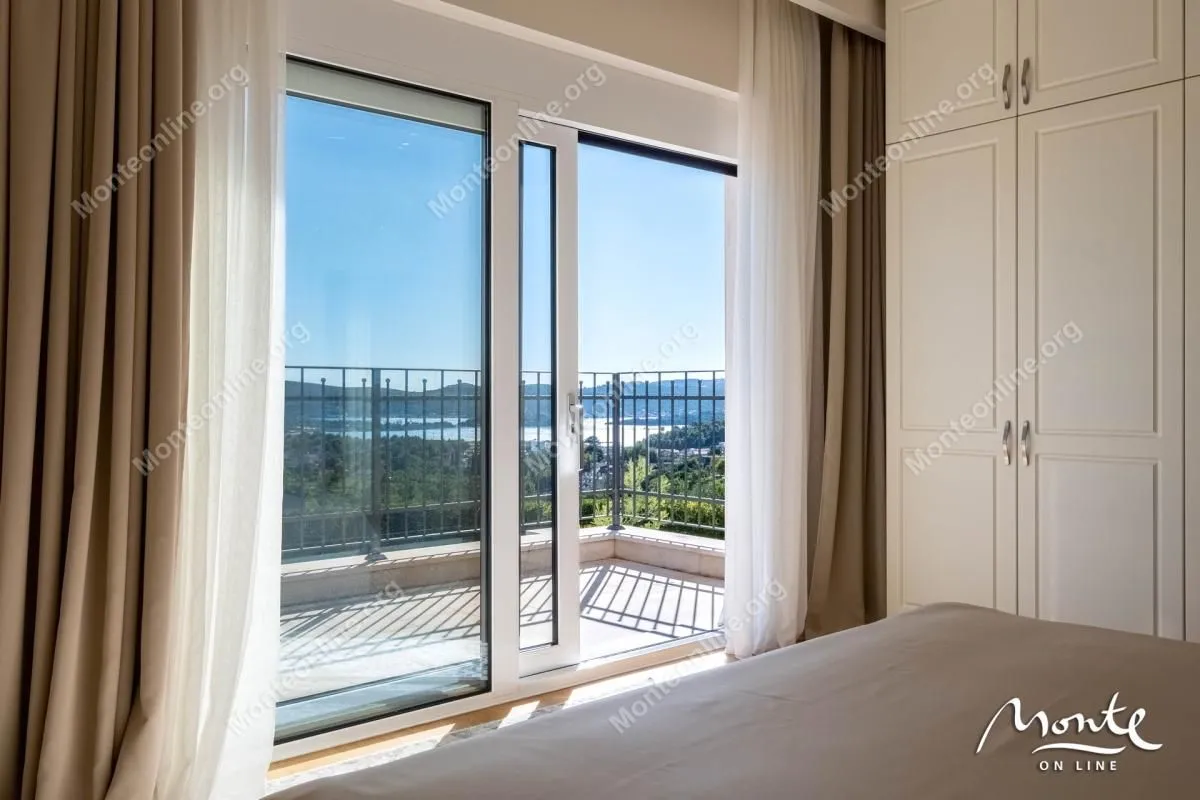 Prodaja, kuća, 560m², Tivat, Crna Gora