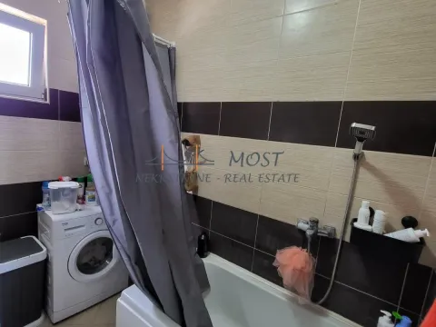 Izdavanje, kuća, 100m², Gornja Gorica, Podgorica - image 11