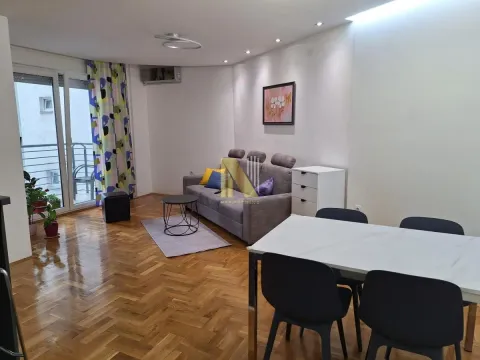 Izdavanje, dvosoban stan, 62m², Adamovićevo Naselje, Novi Sad Sve Podlokacije - image 2