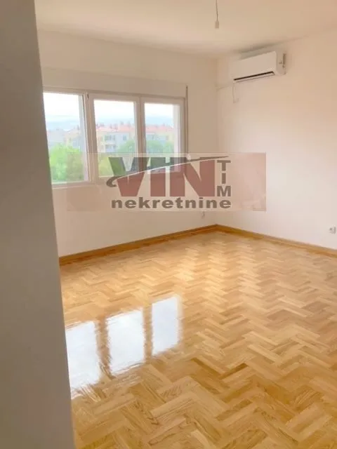 Prodaja, dvosoban stan, 50m², Krnjaca, Palilula Sve Podlokacije