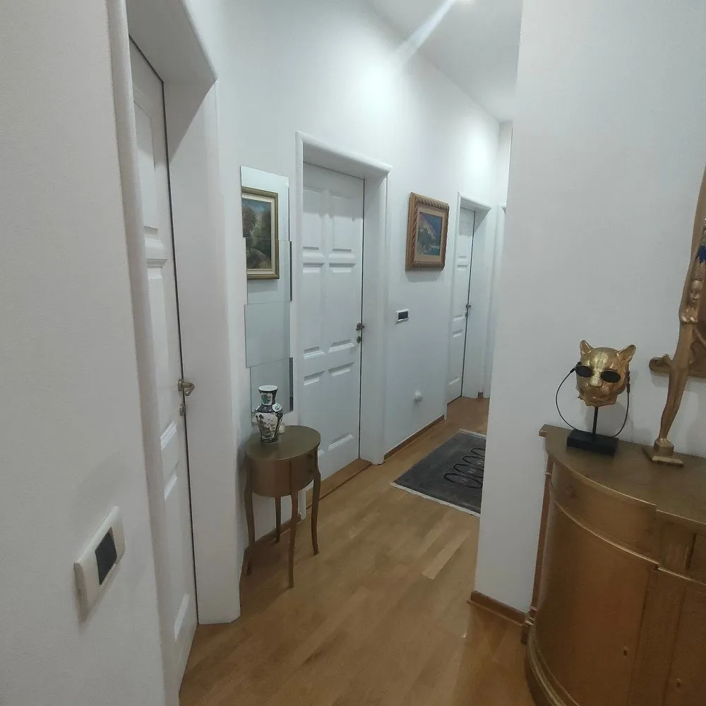 Sale, four bedroom apartment, 116m², Vračar Sve Podlokacije, Beograd