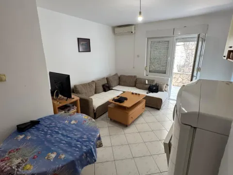 Prodaja, jednosoban stan, 102m², Petrovac, Budva - image 2