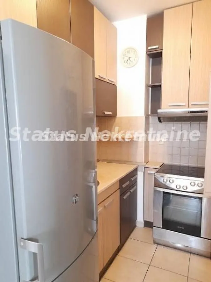 Izdavanje, jednosoban stan, 40m², Nova Detelinara, Novi Sad Sve Podlokacije
