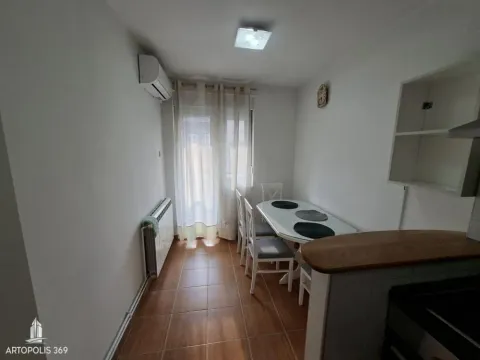 Izdavanje, dvosoban stan, 57m², Savski Venac, Beograd - image 8