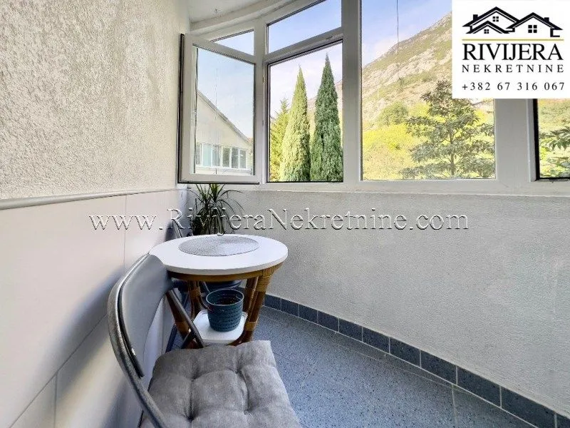 Prodaja, dvosoban stan, 48m², Dobrota, Kotor