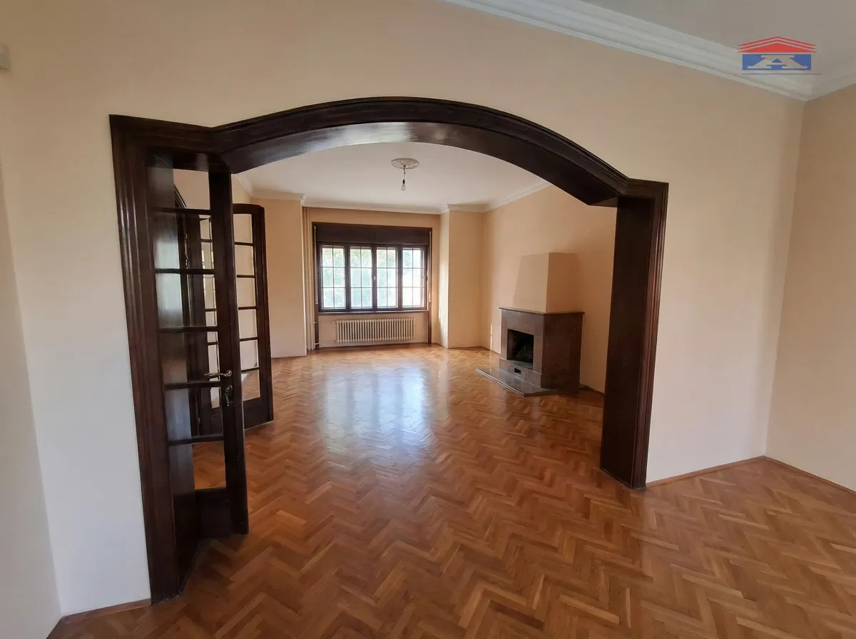 Sale, house, 298m², Jodna Banja, Novi Sad Sve Podlokacije