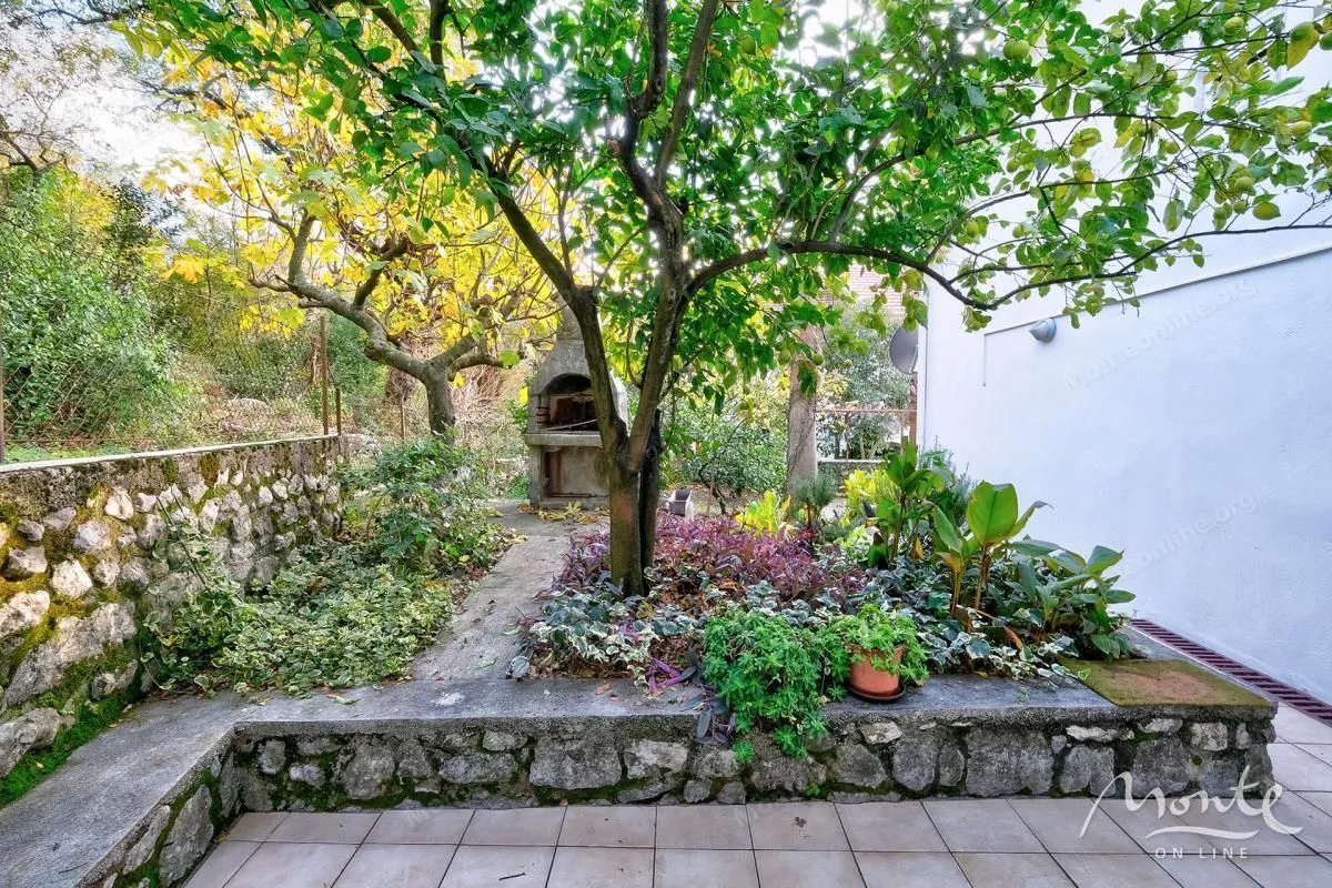 Prodaja, kuća, 67m², Orahovac, Kotor