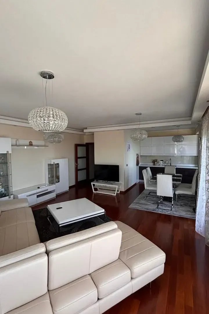 Prodaja, dvosoban stan, 120m², Vidikovac, Budva