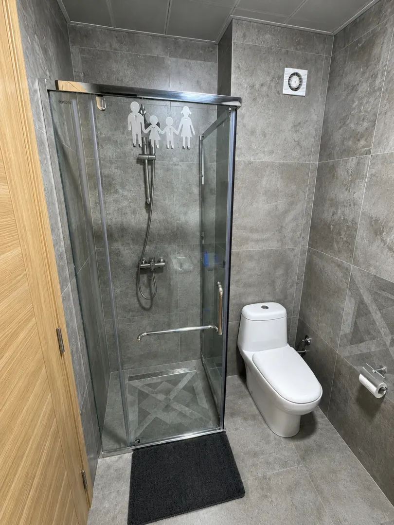Izdavanje, dvosoban stan, 66m², Pobrežje, Podgorica
