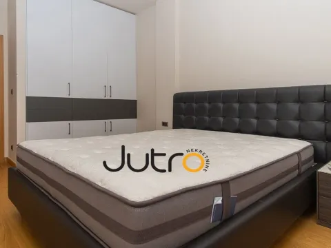 Izdavanje, trosoban stan, 120m², Podgorica, Crna Gora - image 10