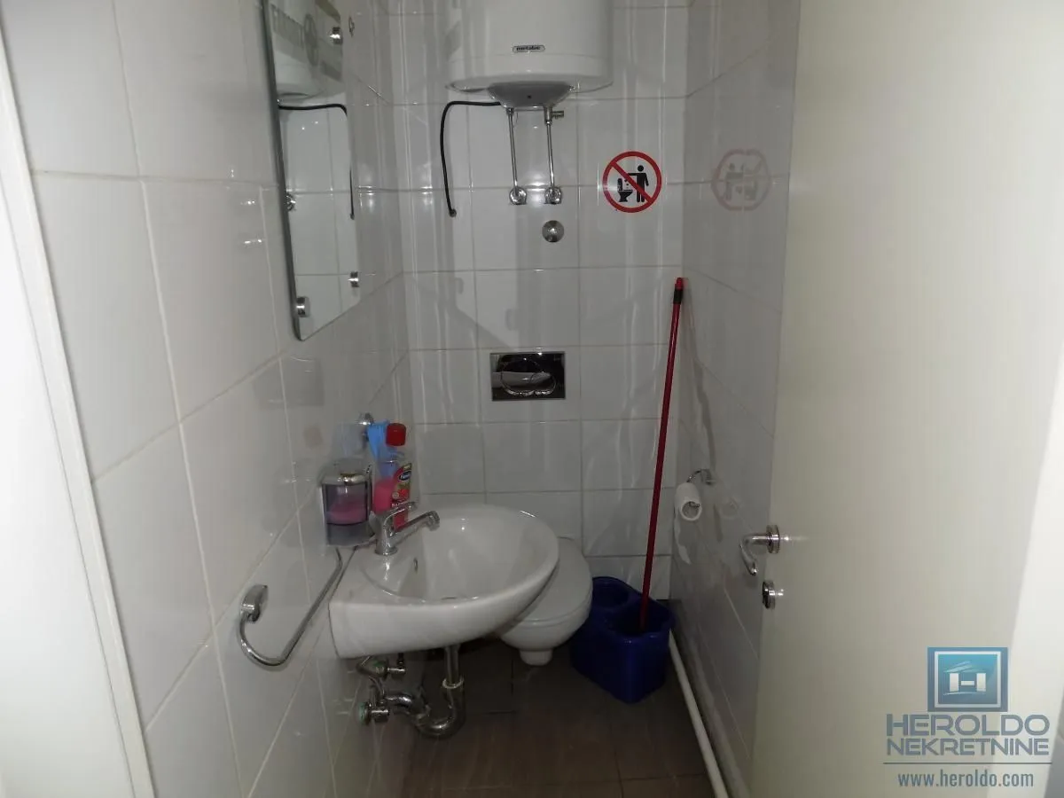 Rent, office space, 210m², Centar, Paraćin