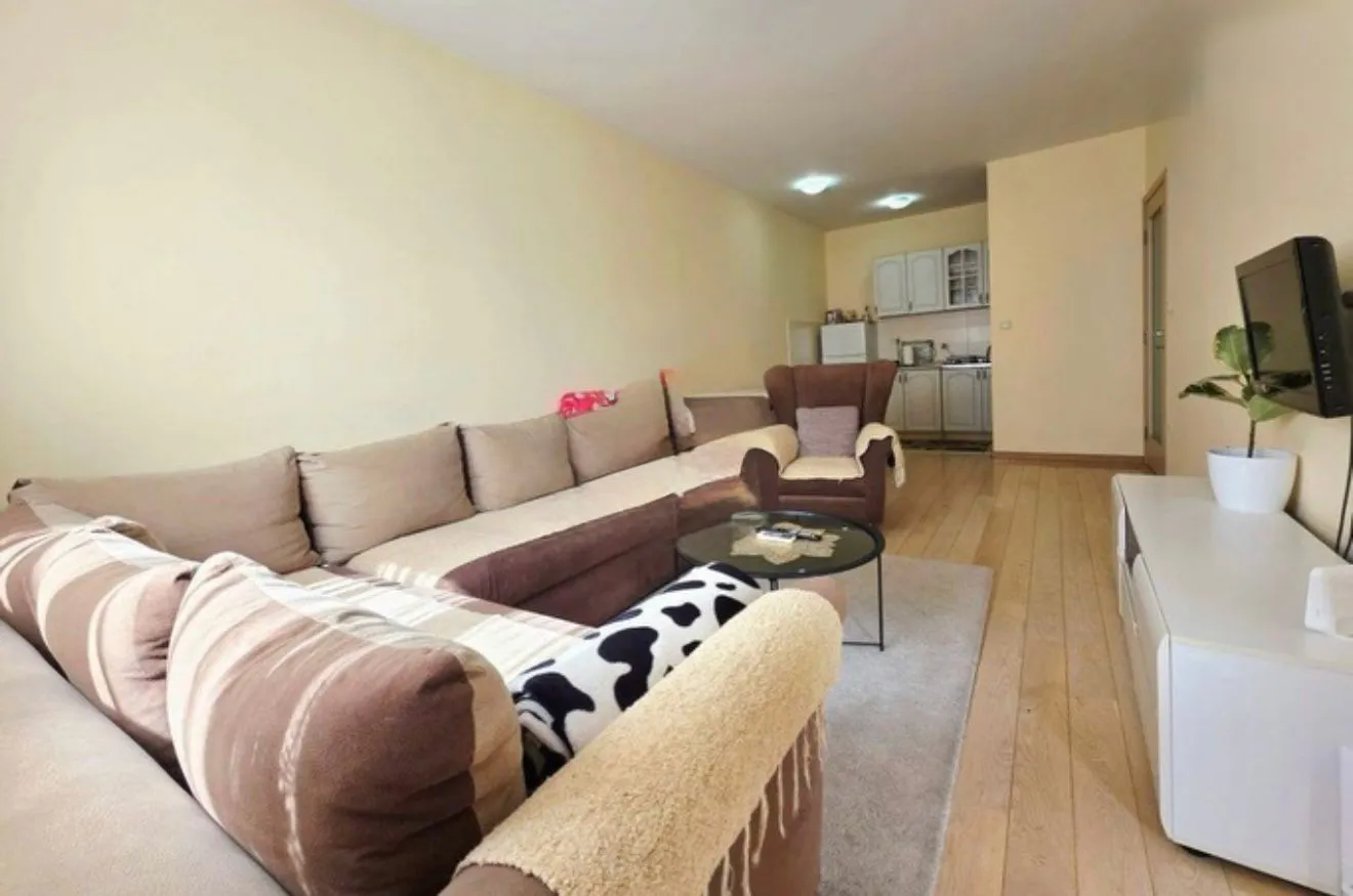 Izdavanje, jednosoban stan, 46m², City Kvart, Podgorica