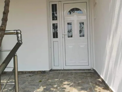 Izdavanje, kuća, 72m², Ilino, Bar - image 12