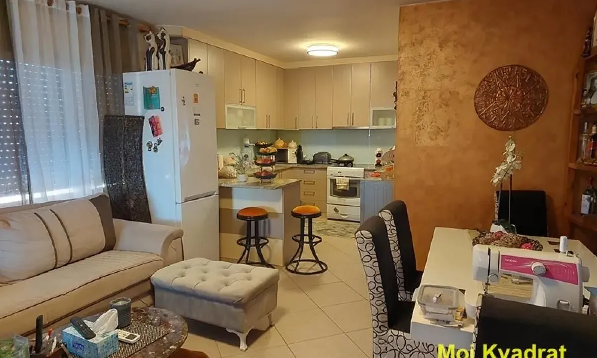 Prodaja, kuća, 381m², Leštane, Grocka