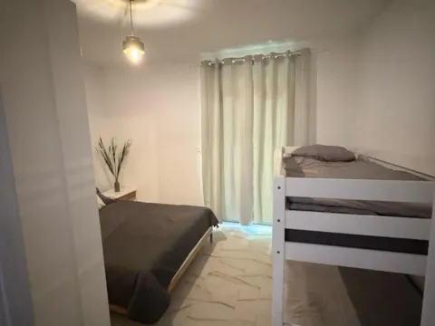 Daily-rent, one bedroom apartment, 40m², Bečići, Budva - image 6