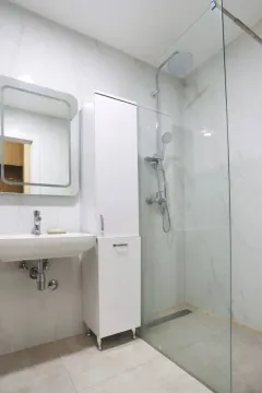 Rent, one bedroom apartment, 50m², Bečići, Budva - image 9