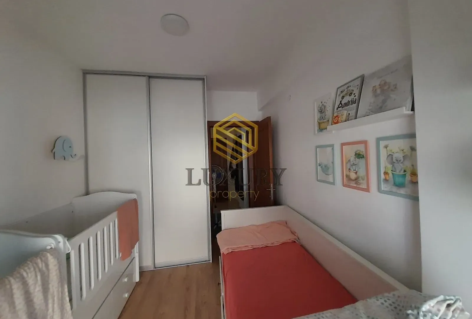 Izdavanje, jednosoban stan, 48m², Stari Aerodrom, Podgorica
