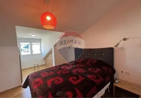 Izdavanje, četvorosoban stan, 136m², Pobrežje, Podgorica - image 13