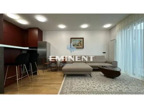 Izdavanje, dvosoban stan, 75m², Stari Grad, Beograd