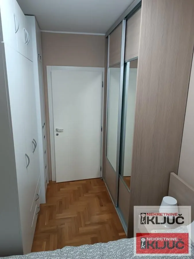 Prodaja, trosoban stan, 62m², Salajka, Novi Sad Sve Podlokacije
