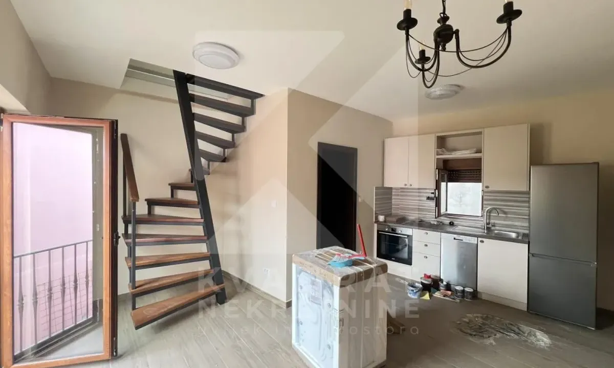 Izdavanje, garsonjera, 40m², Stara Varoš, Podgorica