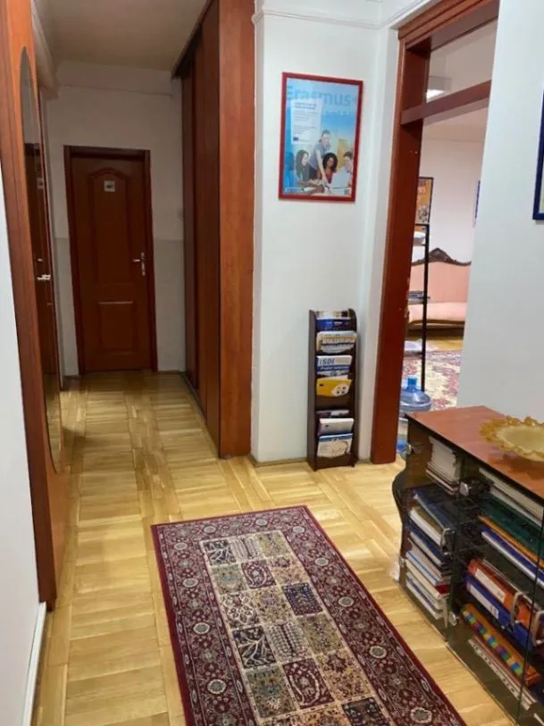 Izdavanje, poslovni prostor, 92m², Preko Morače, Podgorica