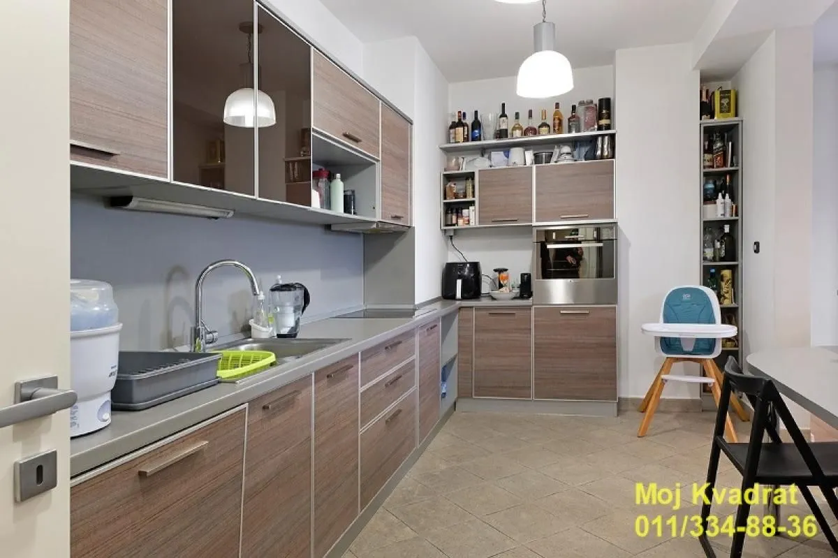 Sale, four bedroom apartment, 151m², Vračar Centar, Vračar Sve Podlokacije