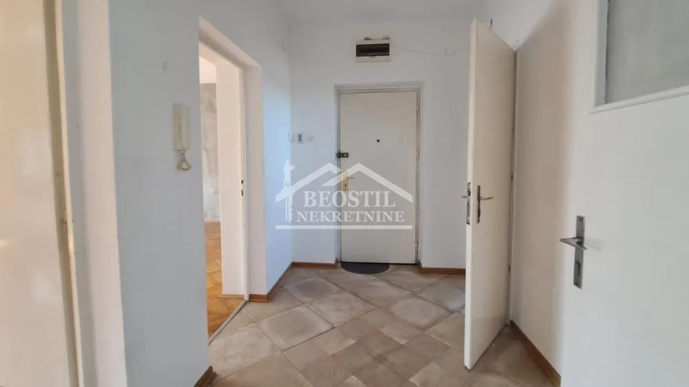 Prodaja, dvosoban stan, 61m², Stari Grad, Beograd